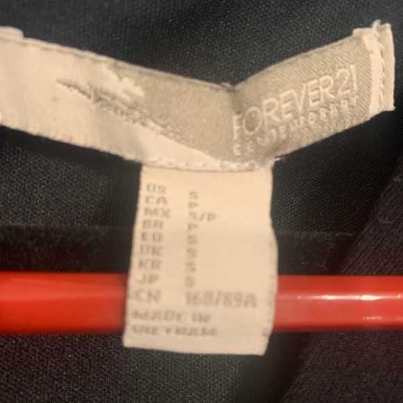 F21 Black Crop V Neck Top ZIP Back - Picture 9 of 11